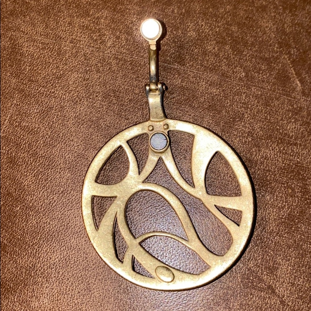 Four Premier Designs Enhancers - Picture 8 of 16